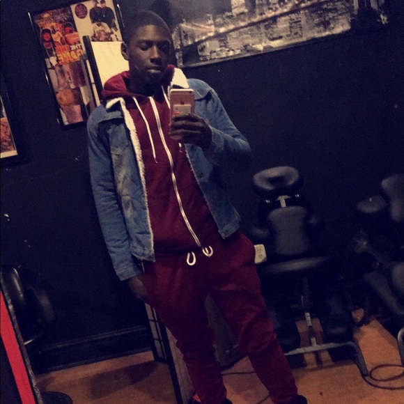 Meet your Posher, Javon - Picture 1 of 1